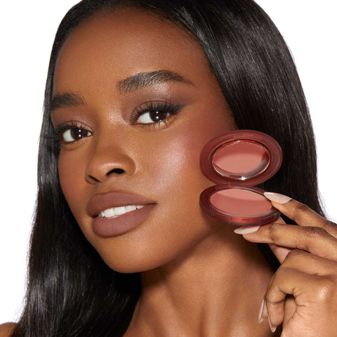 Close - Up Blurring Powder Blush - NABLA Cosmetics